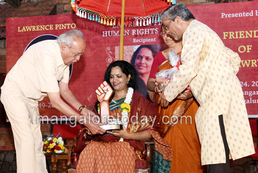 lawrence pinto award to vidya dinker